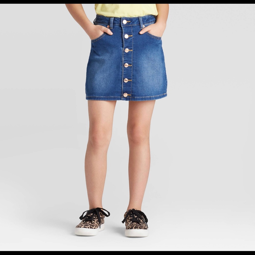 NWT - Cat & Jack girls denim skirt - size 6/6x